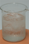 Cond en un vaso c agua p.gif