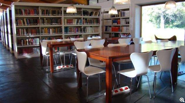 Archivo:Interior de la b Leo Fali.jpg