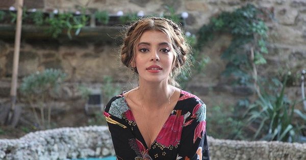 Archivo:600x314-selin-sekerciden-sevgilisi-caner-cindoruka-sikmali-surpriz-1554066697585.jpeg