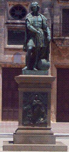 Estatua Cristóbal Colón.jpg