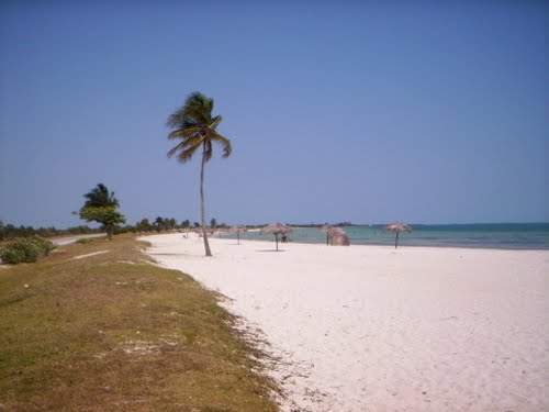 Archivo:Playa El salto.jpg