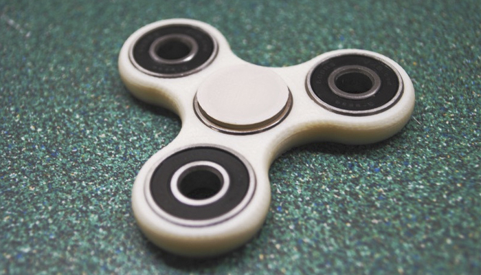 Archivo:FidgetSpinner.jpg