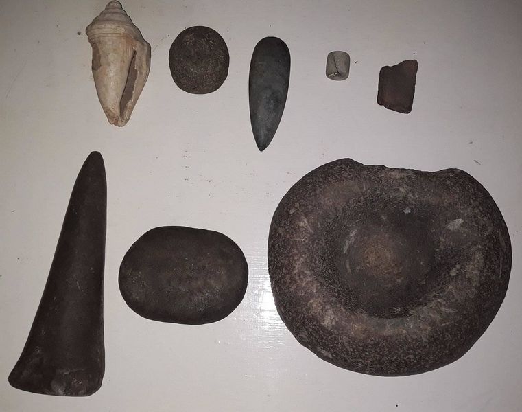 Archivo:Elementos de arqueología.jpg