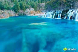 Parque Natural del Valle Jiuzhaigou.jpg