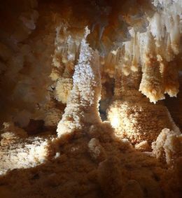 Cuevas de Bellamar 002A.jpg