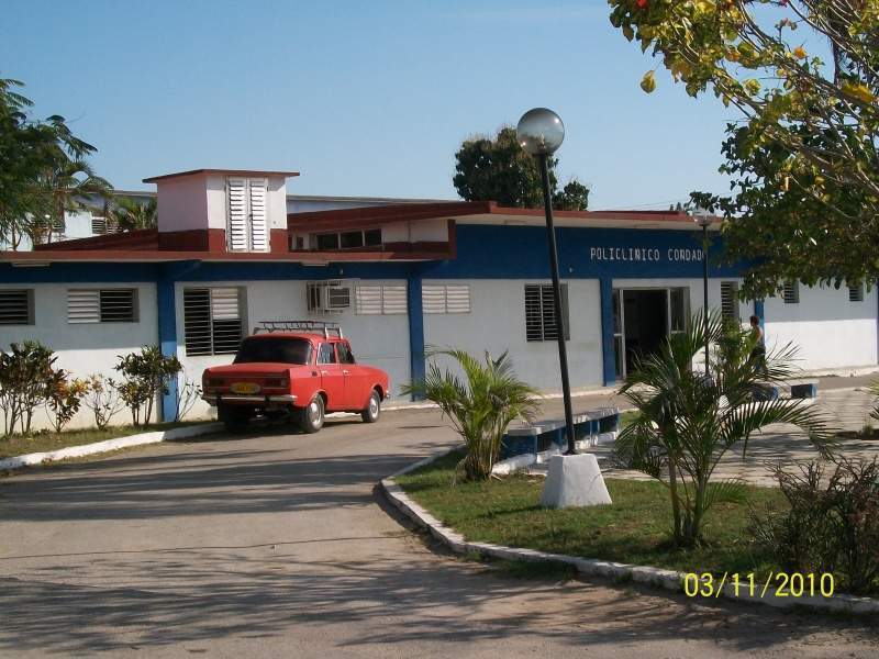 Archivo:Hospital Condado.jpg