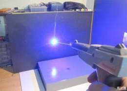 Nes-zapper-laser-gun.jpg