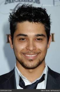 Wilmer-valderrama-6th-annual-young-hollywood-awards-g1iz09.jpg