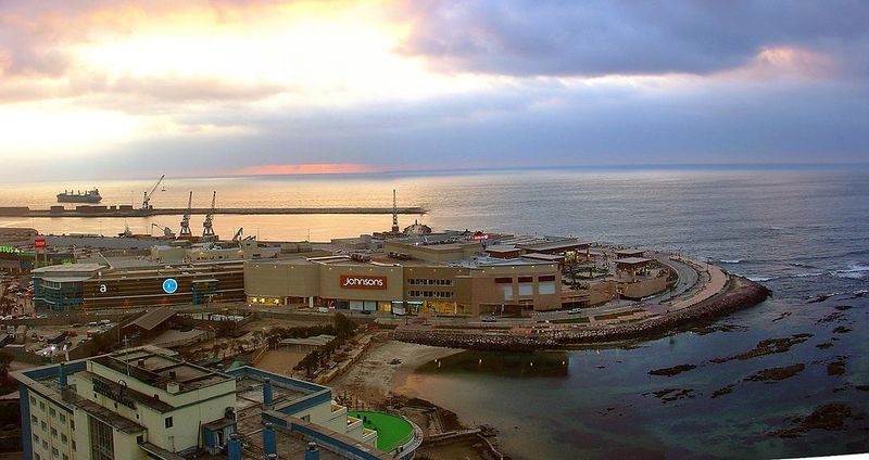 Archivo:Mall Plaza Antofagasta.jpg