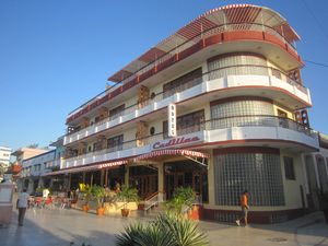 Hotel cadillac.jpg
