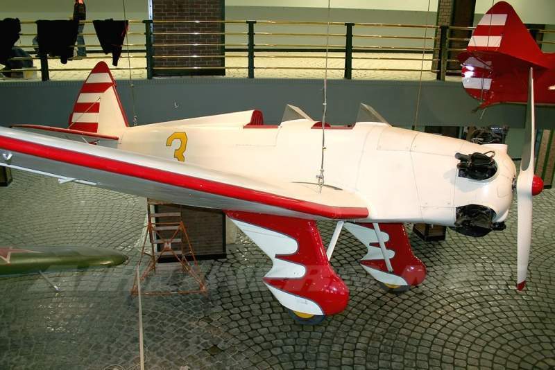 Archivo:Ut-2 ecu.jpg