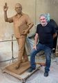 Escultura de Leal-Jose Villa Soberon.jpg