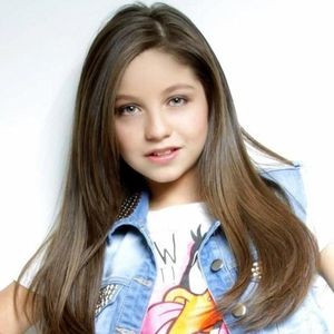 Karol-sevilla-soy-luna-001.jpg