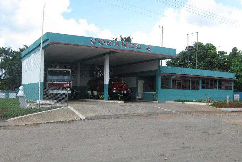 Archivo:Unidad bomberos jaruco.jpg