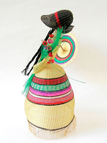 Archivo:Dama, figura de Crin.jpg