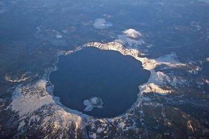 Crater-lake.jpg