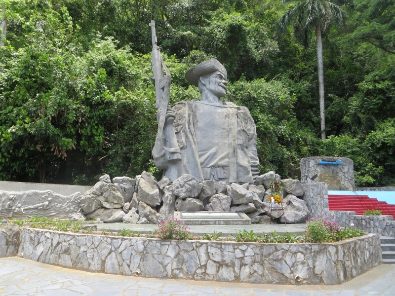 Archivo:Memorial a Los Malagones.JPG