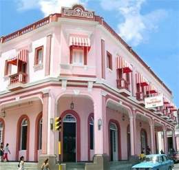 HotelVueltaAbajo Frank987ss panor.jpg