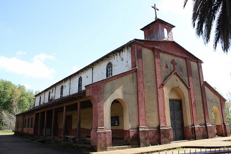 Archivo:Iglesia de Vilches, fachada.jpg