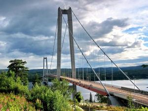 Puente Hoga Kusten.preview.jpg