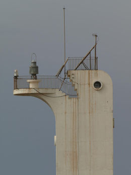 Faro punta de Baños.jpg