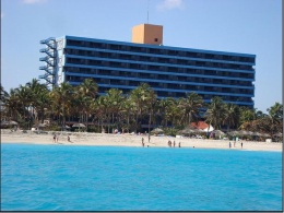 Hot.playa caleta.JPG