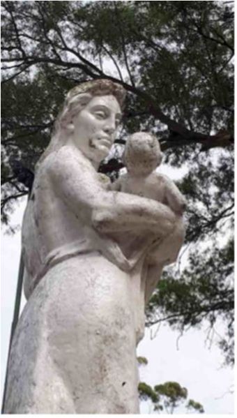 Archivo:Madreenvillaelisa.jpg