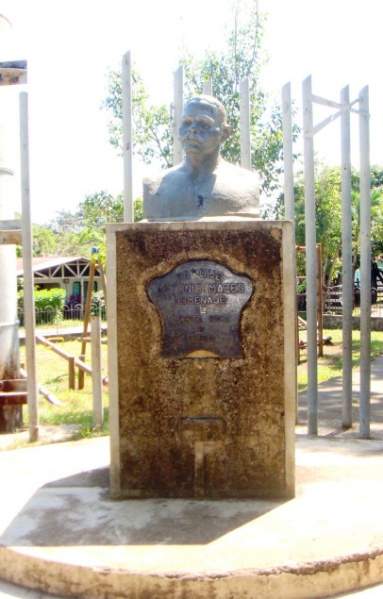 Archivo:Parque-y-monumento-antonio-maceo.jpg