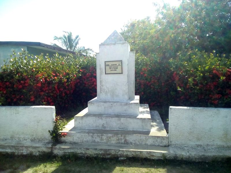 Archivo:Tarja Juan Canino Rodríguez.jpg
