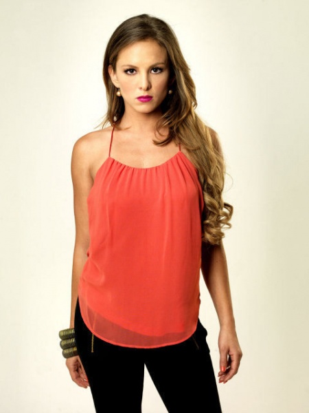 Archivo:Begona-narvaez 2.jpeg