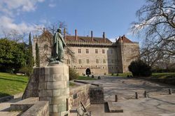 Paco-dos-duques-de-Braganca-Guimaraes.jpg