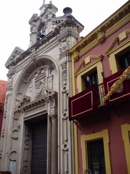 300px-Sevilla. Fachada basílica gran poder.jpg