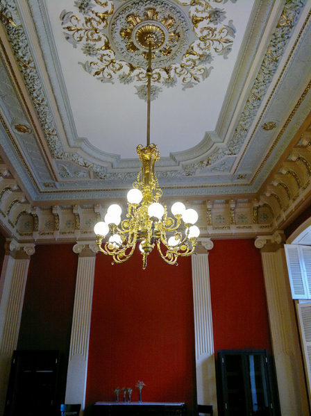 Archivo:Techos restaurados, Palacio Lyon.png