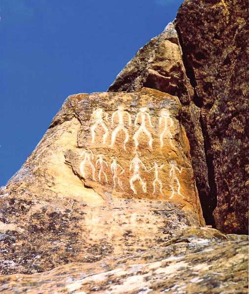 Archivo:Gravadosgobustan.jpg