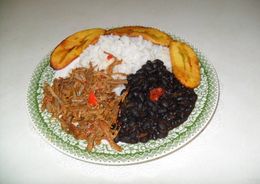 Pabellos criollo.jpg