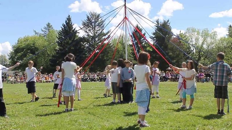 Archivo:Maypole.jpg