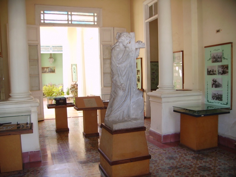 Archivo:Historia e identidad.JPG