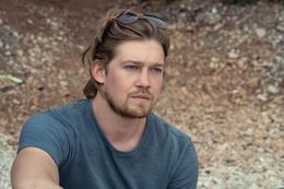 Joe alwyn.jpg