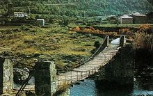 SANTA LIESTRA Y SAN QUILEZ PUENTE COLGANTE SOBRE EL RÍO ÉSERA (Huesca).jpg