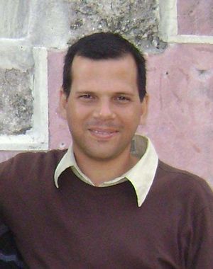 José Linares.jpg
