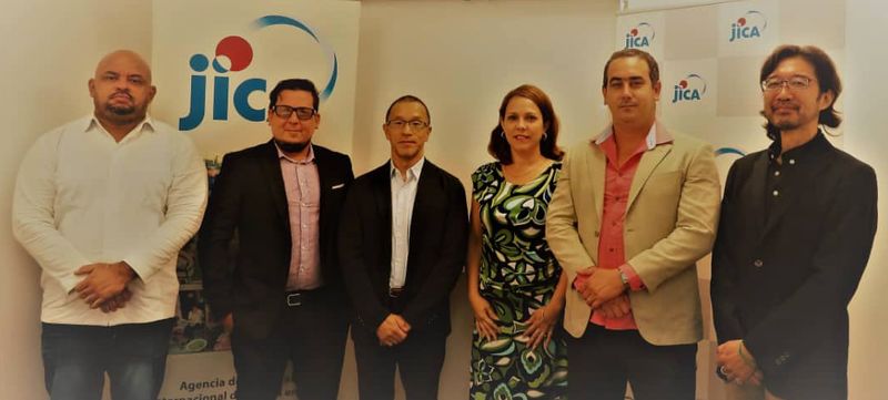 Archivo:Colectivo de JICA en Cuba.jpg