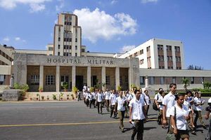 Universidad ciencias medicas far.jpg