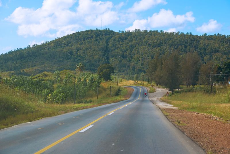 Archivo:Carretera Santa Clara - Manicaragua.jpg