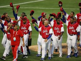 Equipocuba en el primer clasico mundial de beisbol 2006.jpg