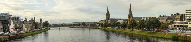 Archivo:Inverness-pano.jpg