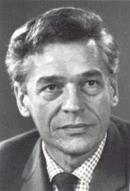 Paulesco.jpg