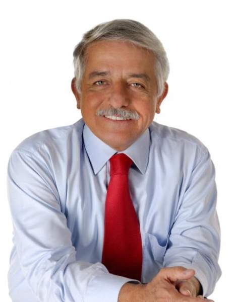 Archivo:Alfonso Valdivieso.jpg
