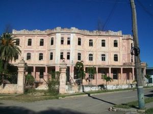 Hotel2bcampoamor cojimar.jpg