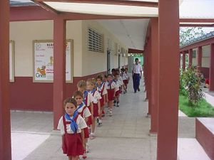 Escuela estrada.JPG