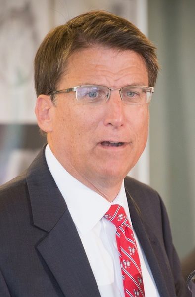 Archivo:Pat McCrory.jpg